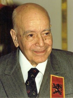Prof. Plinio Corrêa de Oliveira who received from Our Lady of Good Counsel a “smile-promise” consolation, ending a period of great spiritual trial Our Lady of Good Counsel of Genazzano