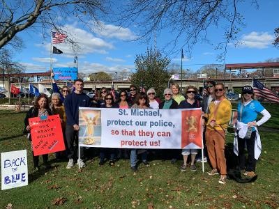 Over 1,100 Rosary Rallies for Police who Maintain Law and Order!