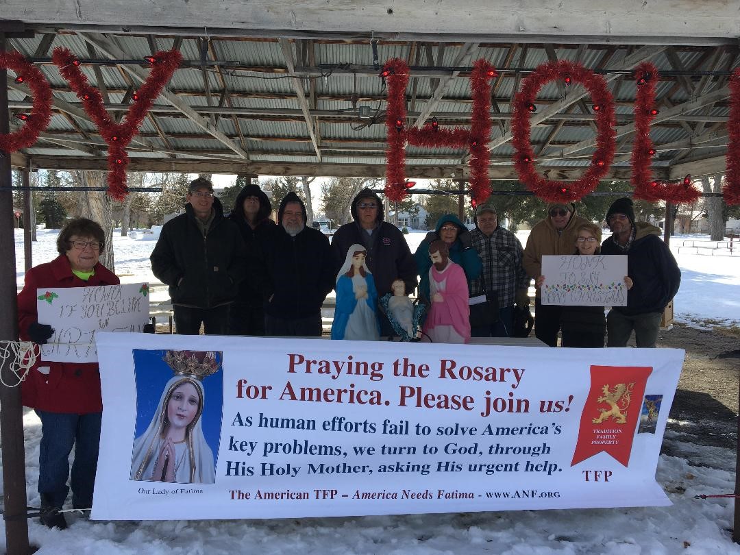 1,159 Rosary Rallies Fight to Keep Christ in Christmas
