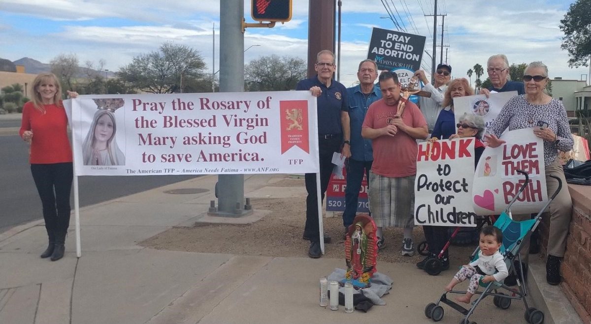 1,071 Rosary Rallies All Across America Fight for the Unborn