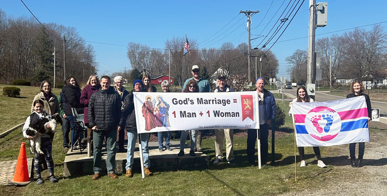 Over 1,000 Americans held Rosary Rallies to honor Traditional Marriage this March - Conneaut Lake, Pennsylvania
