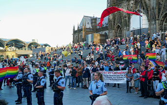 How the Defiant “Rainbow Sash Movement” Intimidated Priests and Bishops by Demanding to Receive the Eucharist