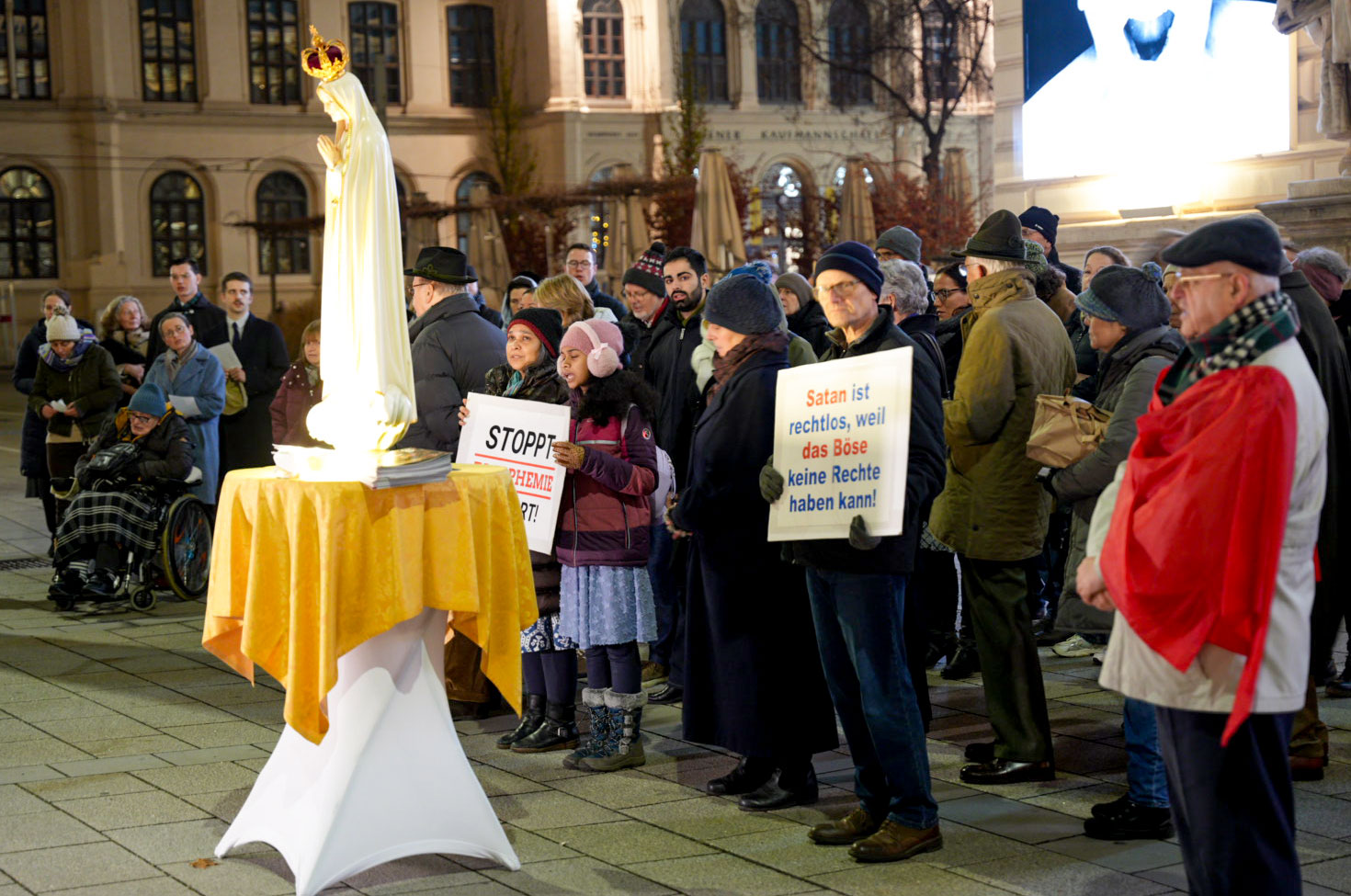 How the American TFP Was Able to Make Reparation in Vienna