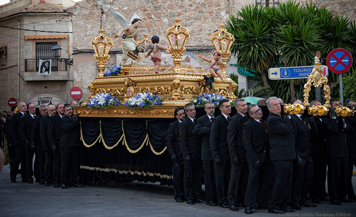 In Spain: “Holy Week Must Be Egalitarian!”