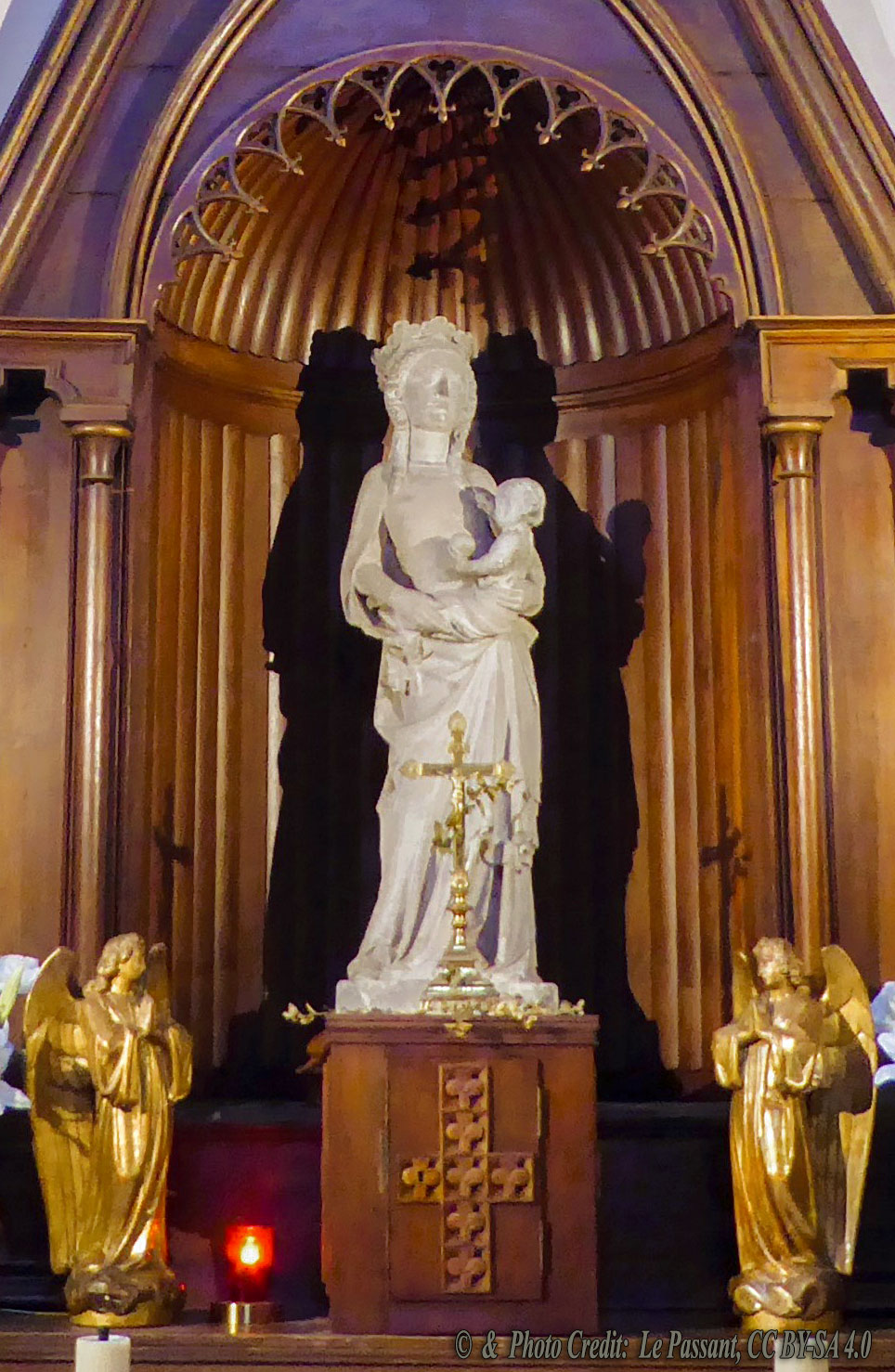 When Our Lady Defeated a Huguenot Army at Chartres