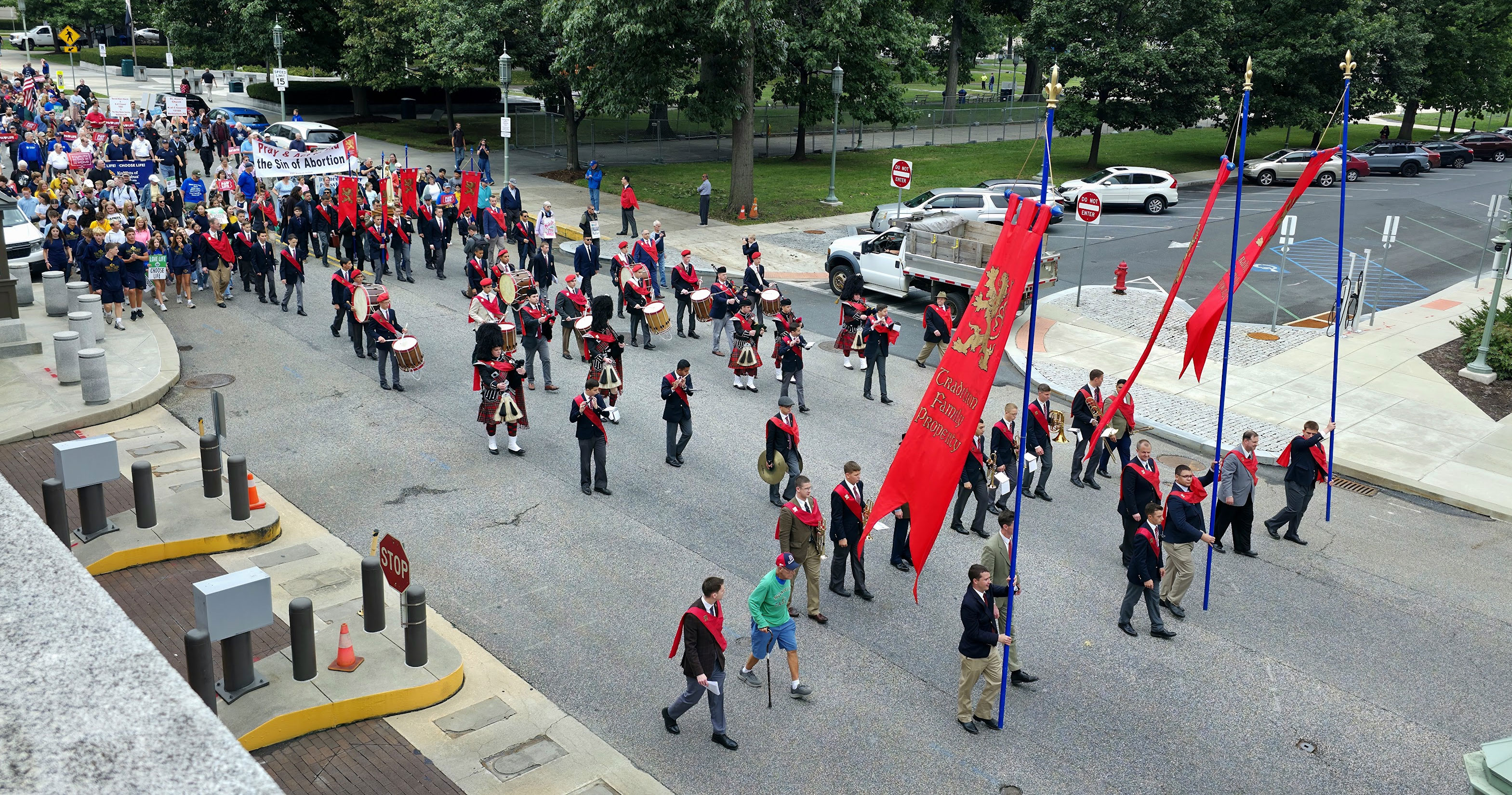 What Annual Event Brings the Most People to the Pennsylvania State Capitol?