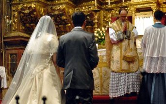 The Enduring Catholic Wedding Practices That Modernity Could Not
