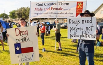 “Drag Queen Bingo” for Children Draws Hundreds of Protesters
