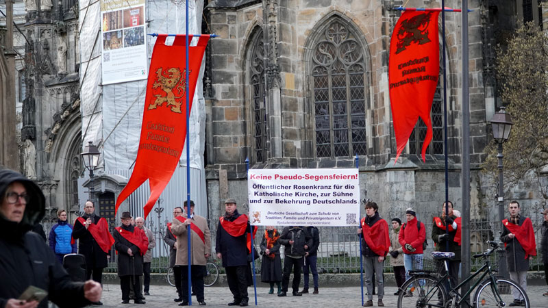Public Rosary Rally of reparation in front of Aachen cathedral