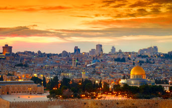 Pope Francis, the War and the Holy Places