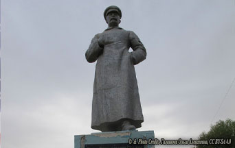 Ukrainian Bishop: Why are the Russians Putting up Statues of Stalin in Occupied Ukraine?
