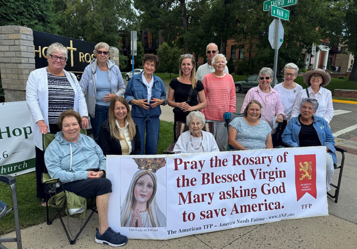 Rosary Rallies for America Call out to Our Lady to Come to America’s Aid